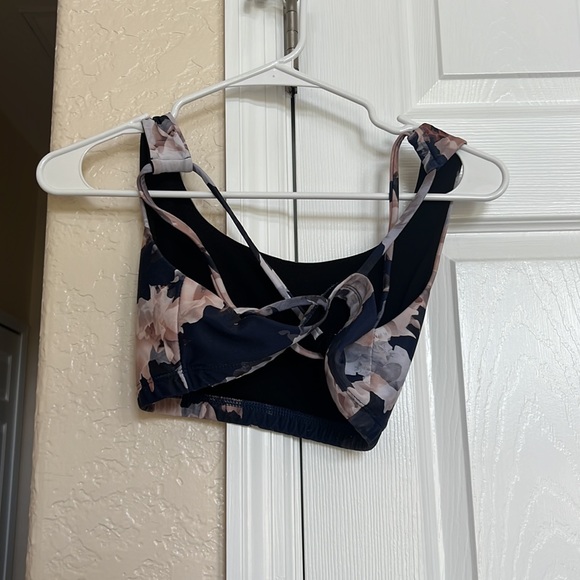 Onzie floral sports bra - Picture 2 of 2